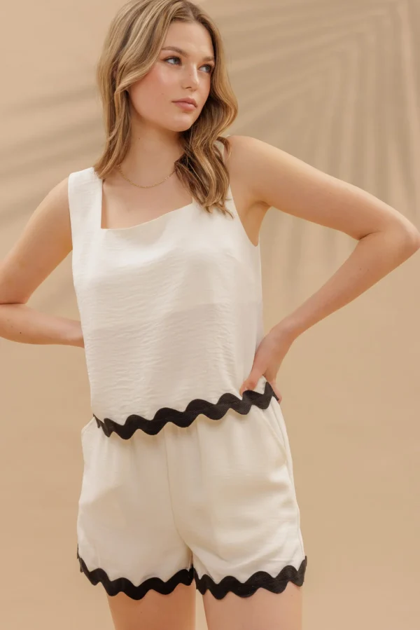 Contrast wavy hem  sleeveless top & short set - Image 2