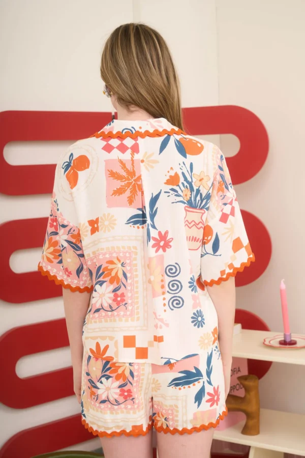 Floral and fruit print wavy trim shorts and shirt set - Image 4