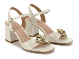 Beira Rio Conforto Women's Block Heel Sandals Off-White with Gold Ornament Detail Salto Bloco. Comfortable & Stylish
