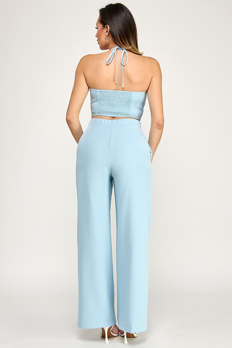 Elegant Halter Neck Crop Top with Floral Lace Design - Image 4
